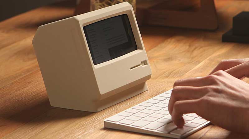 Uniknya Sandaran iPhone Berbentuk Macintosh