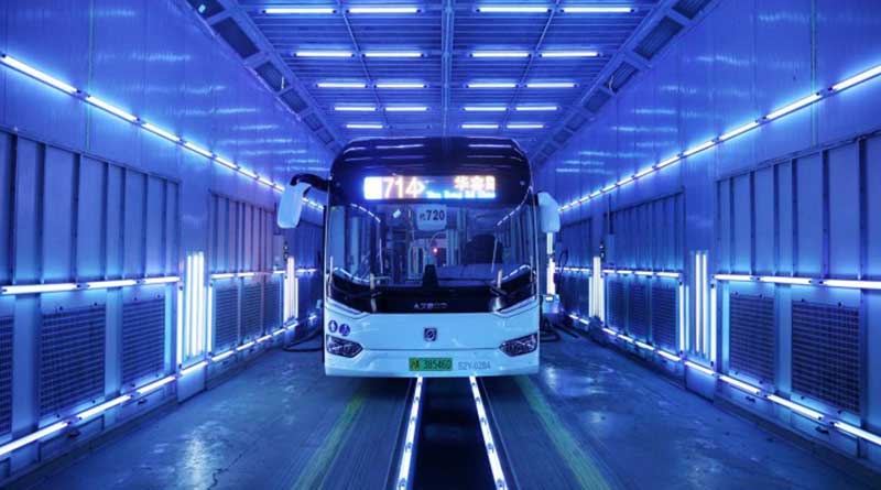 Bersihkan Virus Corona Bus Dicuci Dengan Sinar Ultraviolet